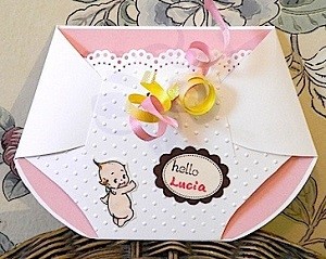 Diy女子に人気 出産祝いのプレゼント 簡単で手作りできるメッセージカードの作り方part2 暮らしに役立つ情報局